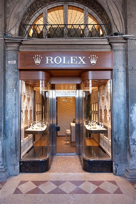 ‭Salvadori BOUTIQUE ROLEX‬